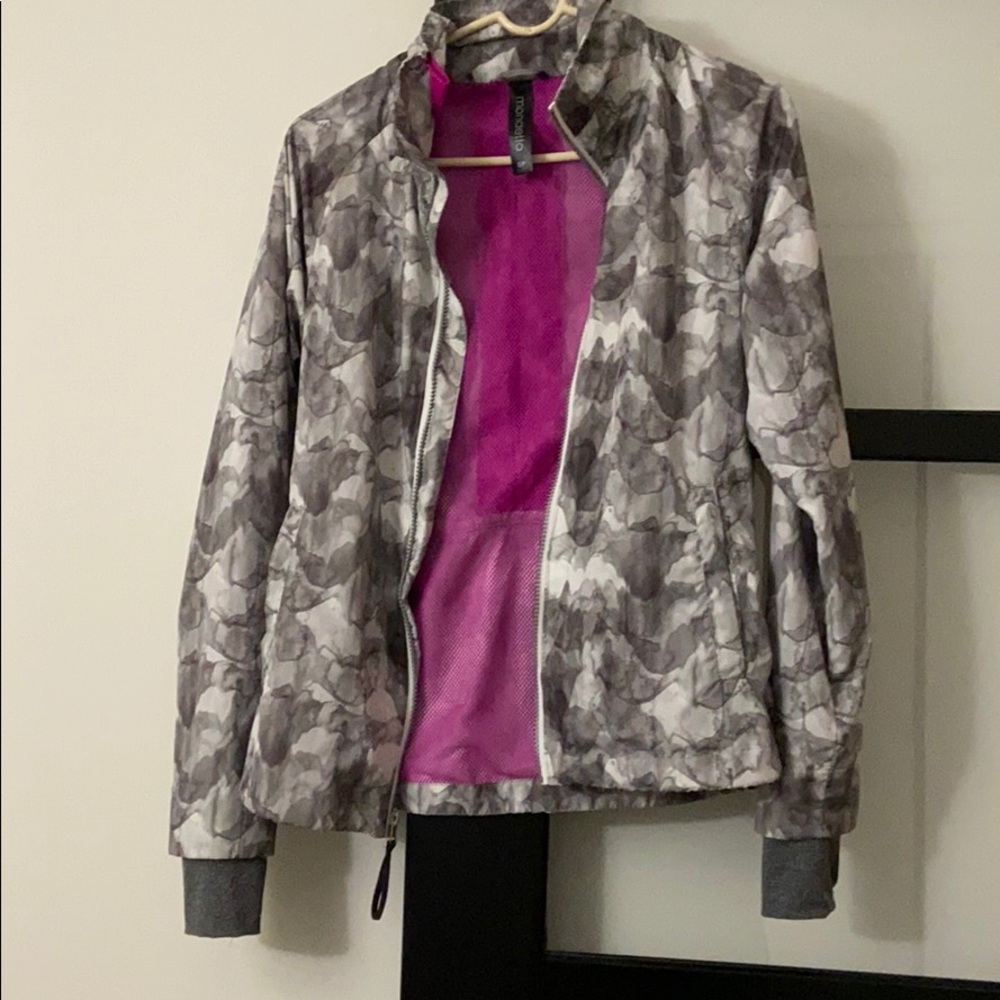 Athletic waterproof jacket